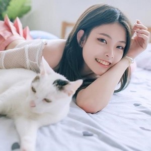 JVID刚满18岁学生妹《双儿》精致气质可爱女神