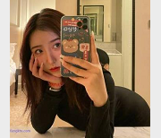 抖音高颜值超人气有尺度女神模特（@yuer）为什么下水了？