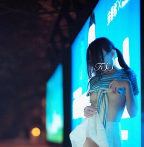 Twitter人气超级火爆有尺度高颜值本土妹子（FSS冯珊珊），再次挑战粉丝分配的高难度任务[173v-21.5G]