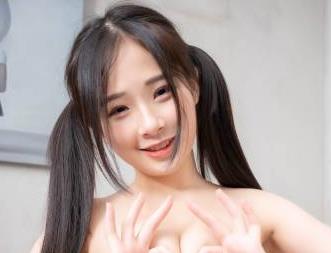 JVID传媒力捧青春女神，让你的饮品体验焕发活力！