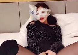 黑丝长靴女神的贴心服务：让你成为时尚界的焦点！