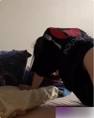 亚裔网红sadsweetpotato的三部作品