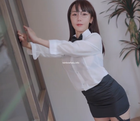 转载JVID19套16.2g19套+16.2G百度盘