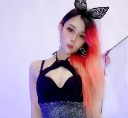 快手桃宝的有尺度私拍和内衣热舞第二弹35V2.31G