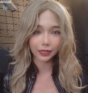 OnlyFans嫩妹私密展示视频平台，Minichu手机蓝牙耳机85V高清音质，19.2G大容量存储卡