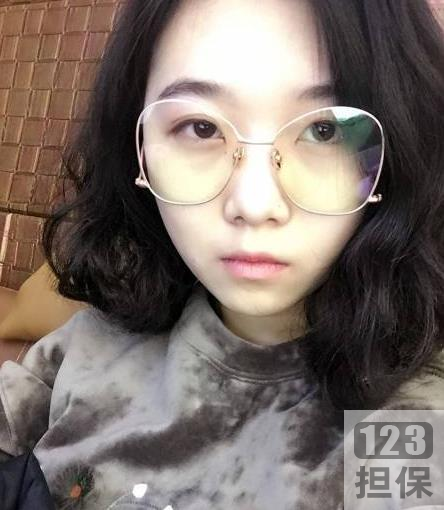 高端私密群：原创社保美女露脸散播