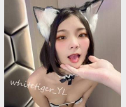 小浪女在推特上露脸，展现出精选反差的光“阴”风格