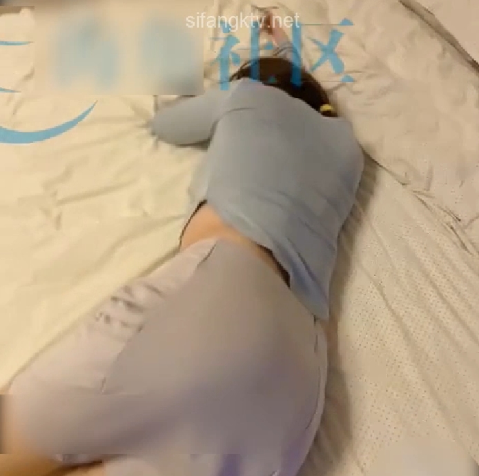 [自行打包]+约会大神灌醉大罩杯美腿女邻居互动附聊天记录度盘+秒传+[1v+400m][多种下载方式]