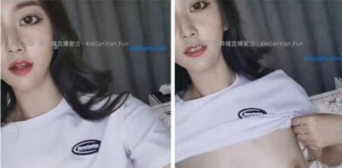 虎牙人气美女空姐尺度秀