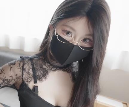 台北娜娜Y荡家教1V-967M完整版视频娜娜漏N子实战美瞳下载观看