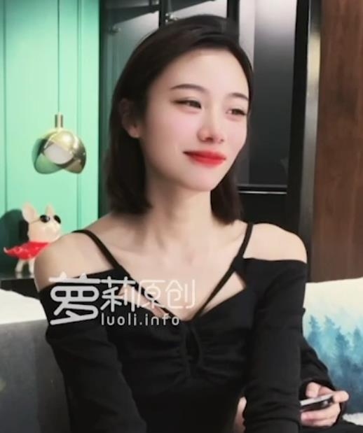 紫萱：美丽温柔的大学生，视频感动人心