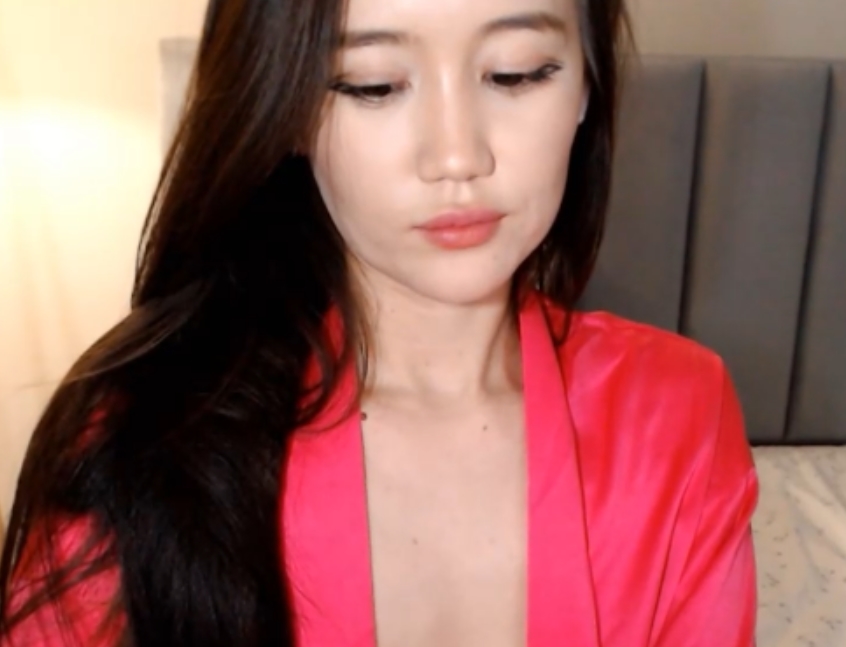 小雪自行打包骚人领悟床上翻滚黑丝情难自禁1v+4.44g