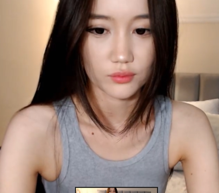 小雪自行打包骚人领悟床上翻滚黑丝情难自禁1v+4.44g