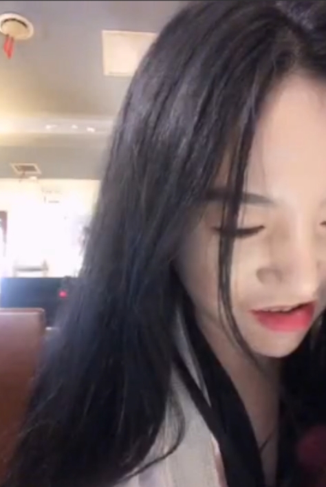 户外主播陈丝丝合集：收藏百度传媒2v视频