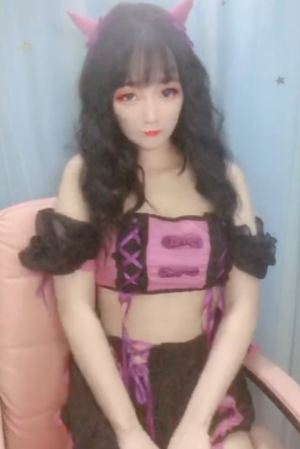 福利姬合集：视频照片586.27mb下载