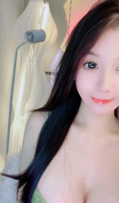 大罩杯女神薇薇安双道具感觉百度盘高清4小时1.21G