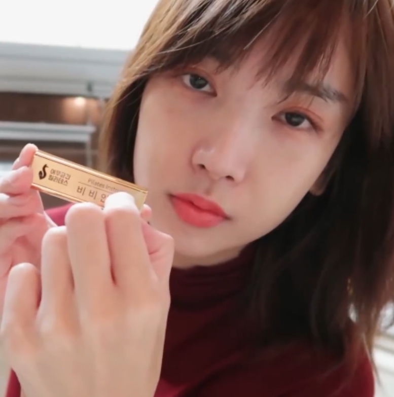 Leezy钢琴鉴赏：素菜邀请韩国女钢琴演奏家合作，有趣内衣火爆表演