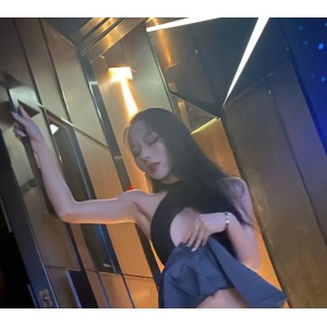 佳多饱人前女神人后小狗补露脸展示合集441个视频新增
