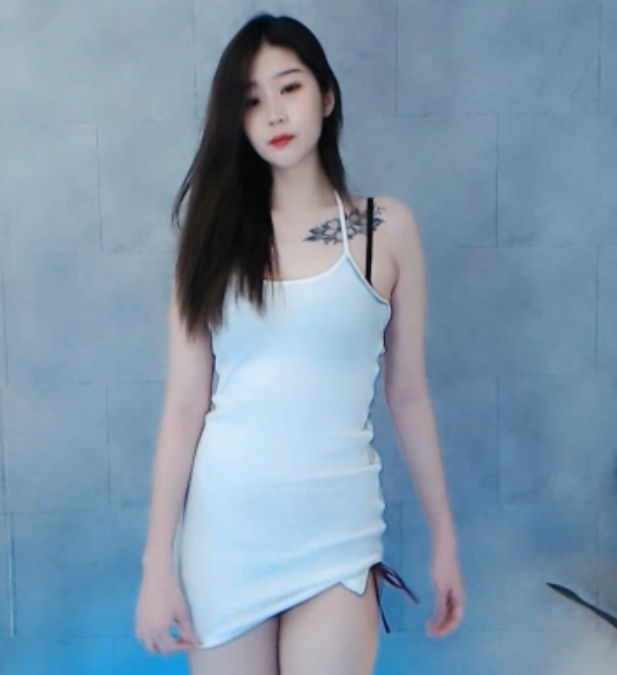 虎牙主播金子心定制跳舞视频集合，高清原版，15段共3.75G