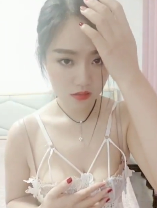 半糖主播CC薇薇儿福利视频170身高587MB23分17秒