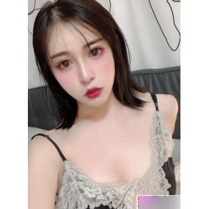 精选小脚TS妍熙：美脚、性感身材、迷人笑容