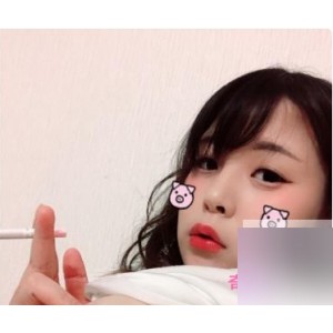 性感家庭服装自拍图集