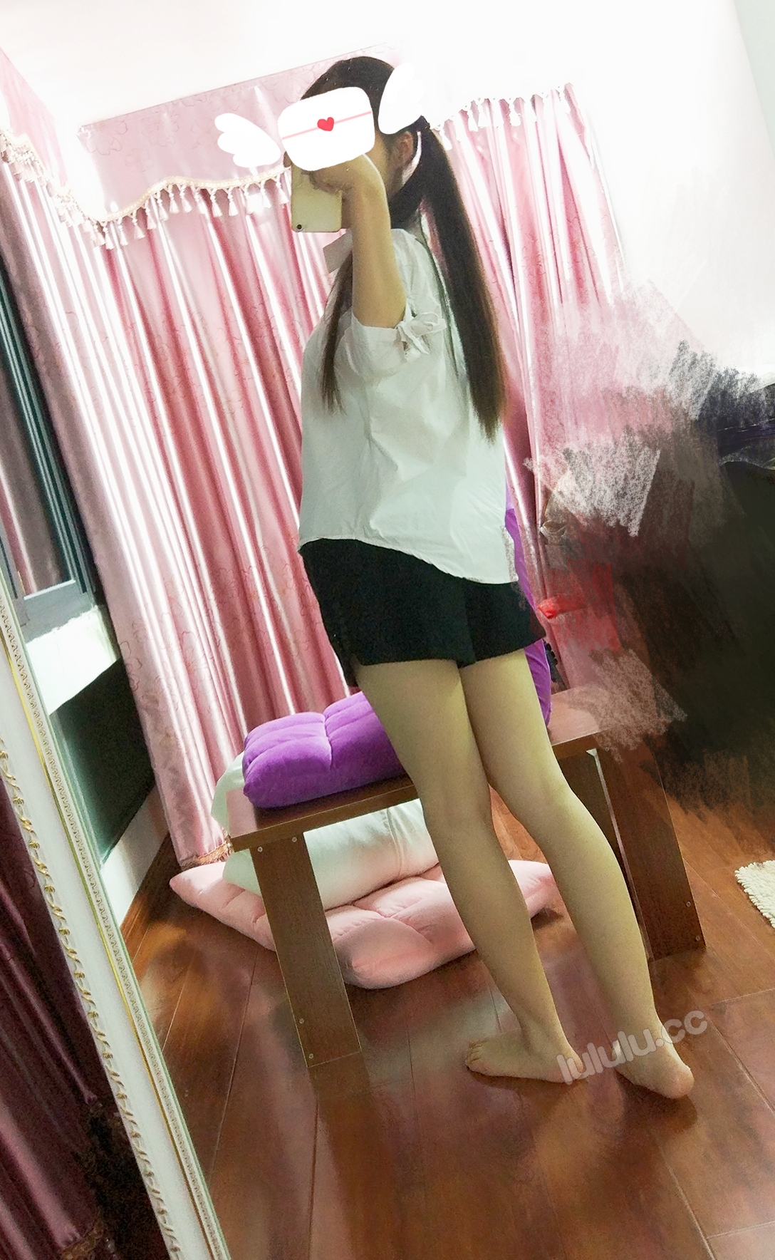 海南中学初中小女生太宰子颖85四人游高清社保合集，黑色毛耸耸的大某处完具兼职，身材火爆臀部丰满