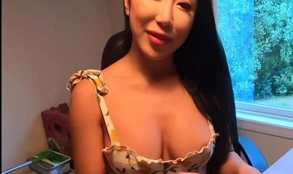 网红女神NicoleDoshi：剧情作品5.5G，欧美风妹子玉兔诱惑