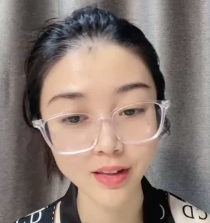 绝色御姐：眼镜气质美女，苗条身材，脱衣舞M腿扒拉神秘处特写