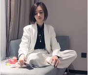 高冷颜值短发妹自拍作品，时长51分钟，凤楼姐姐爱上的文轩探花精选