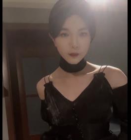 TS潼潼：男孩身的化妆秀[18V-2.4G]