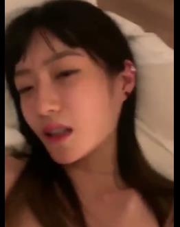 活力学生妹自拍8分钟视频资源，露脸冲击波呼喊声，下载享受青春风采