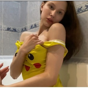 欧美名模SofiaSimens浮力博主18v5G视频集锦