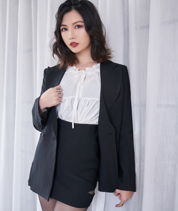 霸气成熟女人御姐浮力姬：黑丝完整合集16V-9.2G