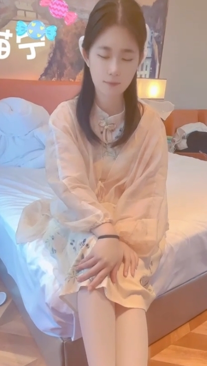 神仙颜值小仙女猫宁，唯美汉服后推车美美玲珑