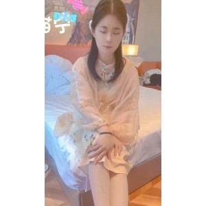 神仙颜值小仙女猫宁，唯美汉服后推车美美玲珑