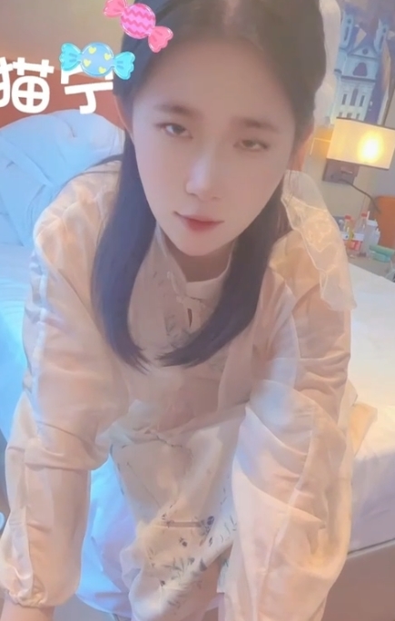 神仙颜值小仙女猫宁，唯美汉服后推车美美玲珑