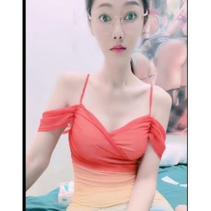 黑白配媚黑日常，1V1.3G长视频实录，1米9高女主身材颜值超群