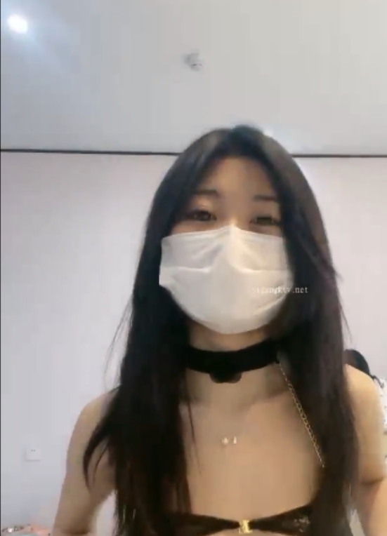 闺蜜首秀！中戏艺校生G奶校花漂亮馒头抖馒头狂玩视频8V+1.5G，链接永久有效