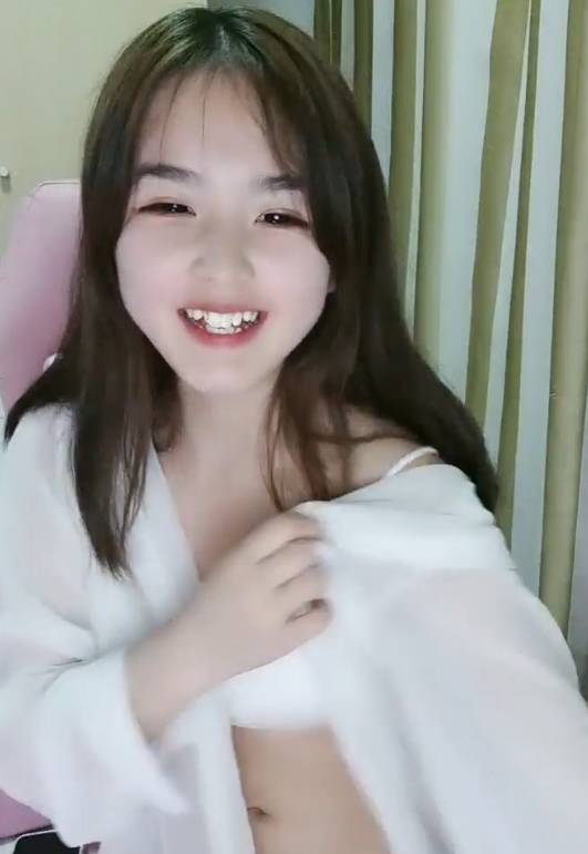 小晶晶释放魅力355v404.5g视频收藏485次