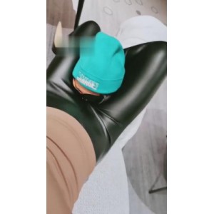 若依圣水骚尿姐夫煮面544*96055分钟