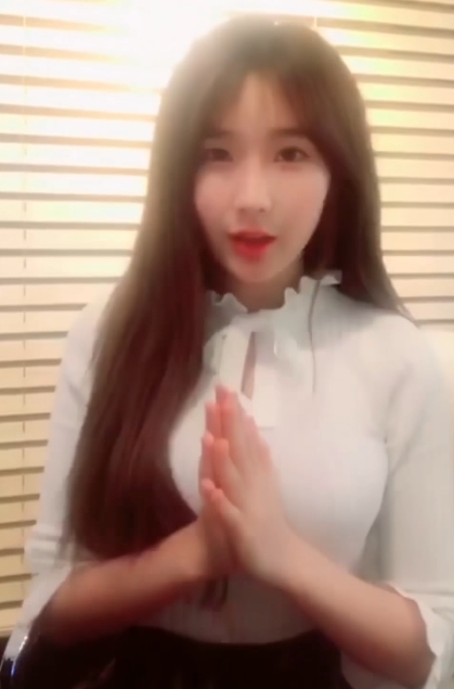 韩雅热舞视频：舞台魅力尽显，百度115下载收藏