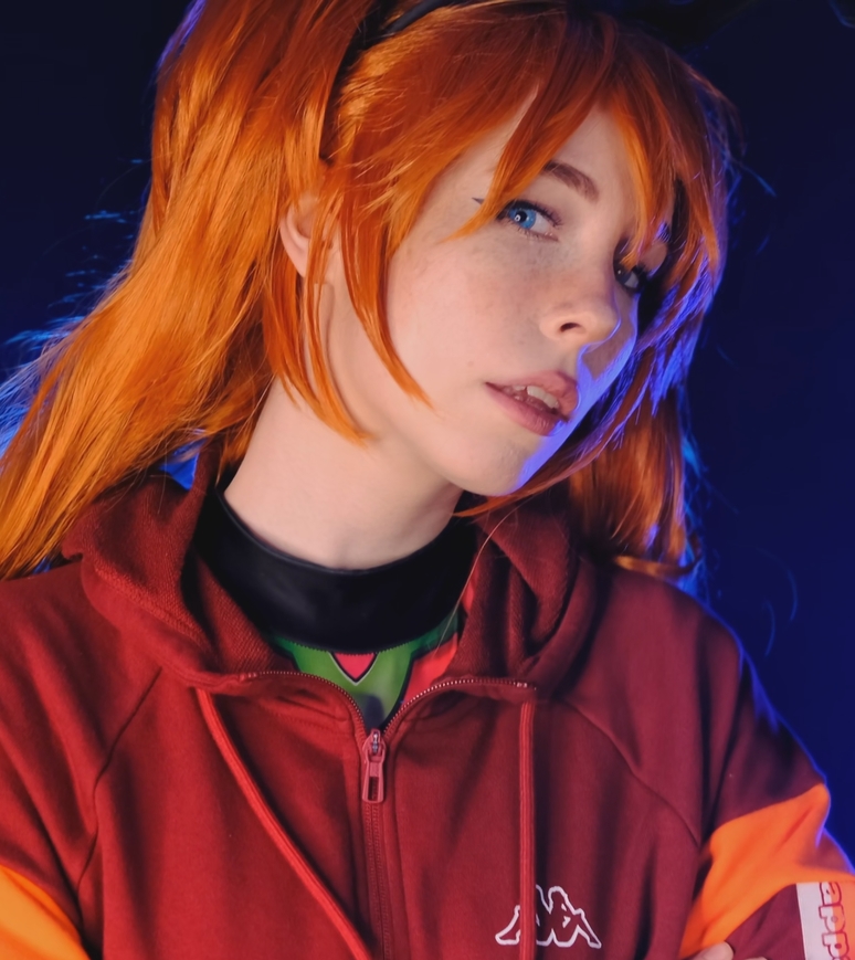 llyRedWolf粉丝们的福利，也是对Cosplay爱好者们的一次难得的收藏机会。无论是想要欣赏MollyRedWolf的精彩表演，还是想要学习她的Cosplay技术，这个合集都能满足你的需求。不要再犹豫了，赶快点击百度搜索，找到ED2K链接，下载这个女神CoserMollyRedWolf合集105v145g补，让你的Cosplay世界更加精彩！