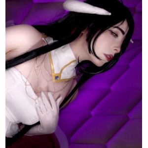 llyRedWolf粉丝们的福利，也是对Cosplay爱好者们的一次难得的收藏机会。无论是想要欣赏MollyRedWolf的精彩表演，还是想要学习她的Cosplay技术，这个合集都能满足你的需求。不要再犹豫了，赶快点击百度搜索，找到ED2K链接，下载这个女神CoserMollyRedWolf合集105v145g补，让你的Cosplay世界更加精彩！