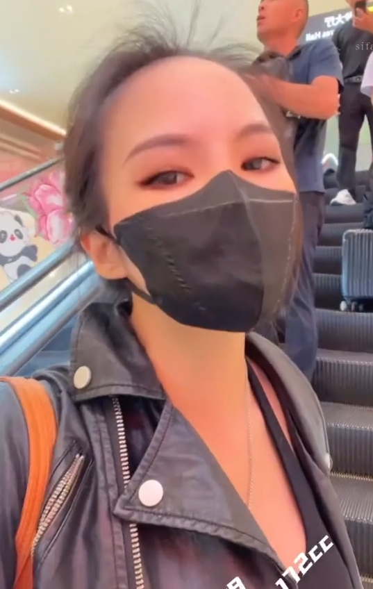 健身女神赫拉私拍合集20.7g，收藏百度ED2K