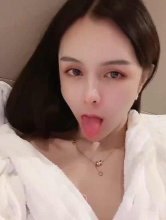 神秘女主播TS赵恩静，48v22.3g画质，视频收藏65，网络热议