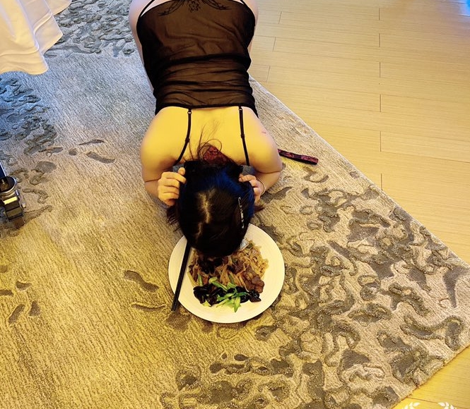 推特金主63v3g的奢华生活揭秘：185个百度与ED2K珍贵资源视频展示，优雅金领的魅力与品味尽显