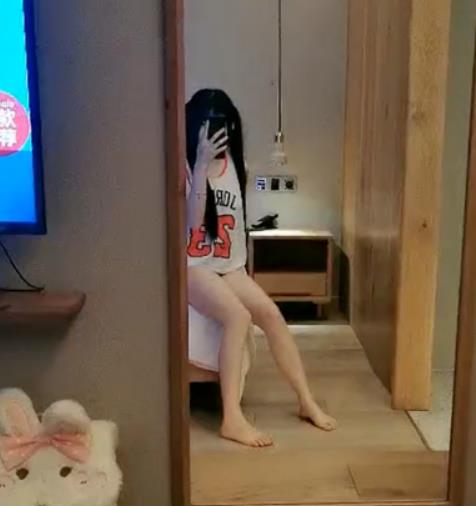 虎牙超人气新人胖次猫可爱粉嫩浮力姬视频合集[7v5.8G]，萌妹子罗莉妹的精彩表现不容错过！