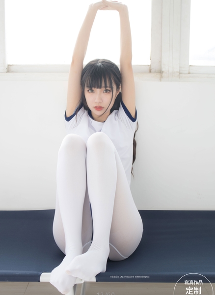 清纯小仙女喵喵梓合集：美腿JK服装诱惑，白丝黑丝致命性感21.1G视频