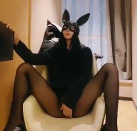 Twitter知一妹妹&Vivian姐超薄线袜小合集：退圈美女双管齐下，5.4G资源封神图惊艳